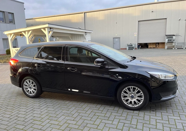 Ford Focus cena 26990 przebieg: 138000, rok produkcji 2015 z Żary małe 121